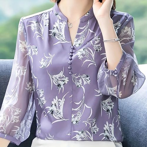시원한 쉬폰 소재 플라워 패턴 브이넥 7부 소매 중년 여성 여름 블라우스 엄마 옷 선물용 우아한 플로럴 프린트 셔츠 체형 커버 루즈핏 오피스룩 하객패션 데일리 상의