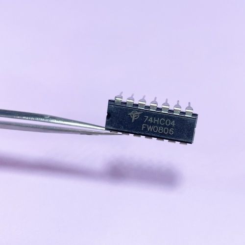 (DIP) 74HC04 TTL IC 헥스(HEX) 인버터 6채널 NOT게이트 로직IC DIP14 CMOS